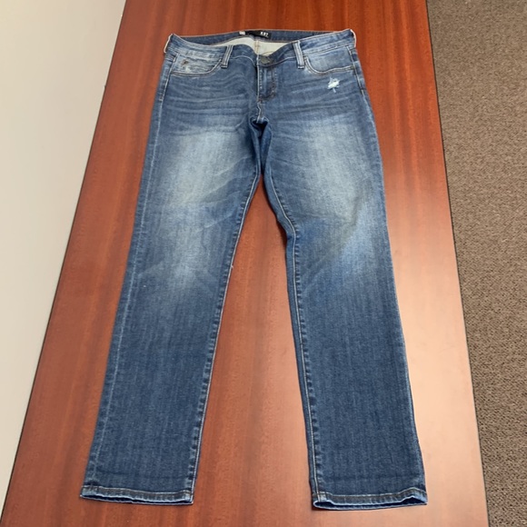 KUT Catherine Boyfriend Jeans - Picture 4 of 8